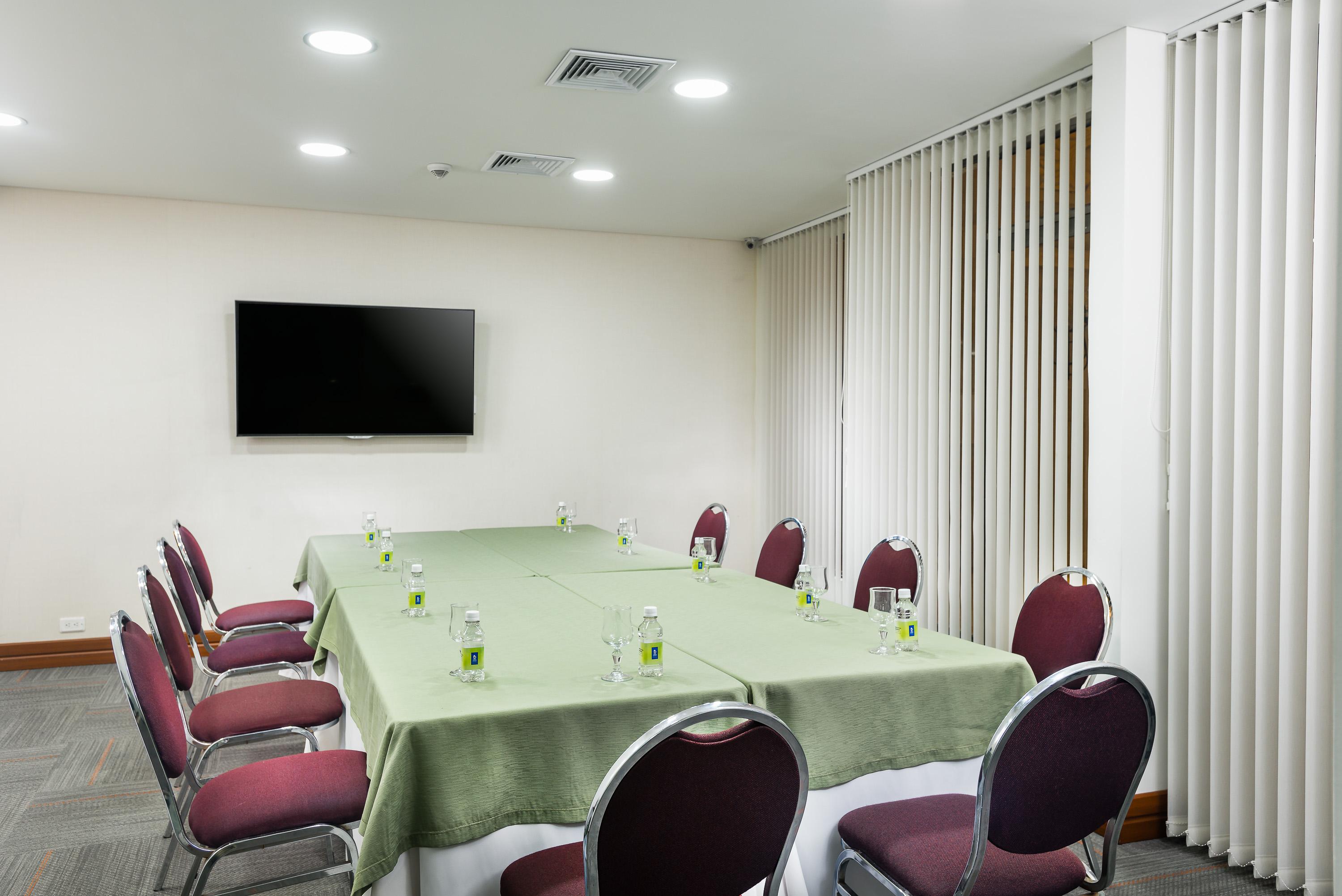 Hotel Dann Carlton Bucaramanga Exteriör bild Meeting room